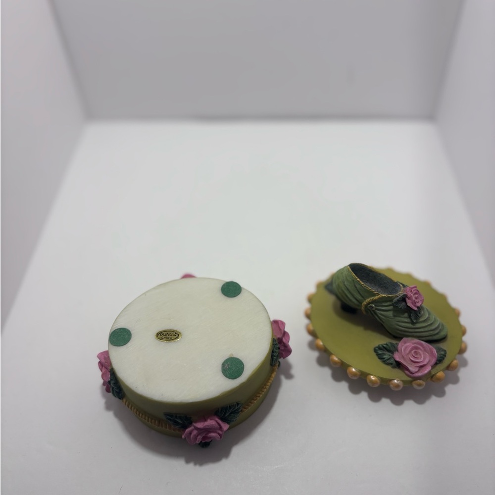 Whimsical Green and Pink Floral Heels‎ container. - Picture 4 of 5